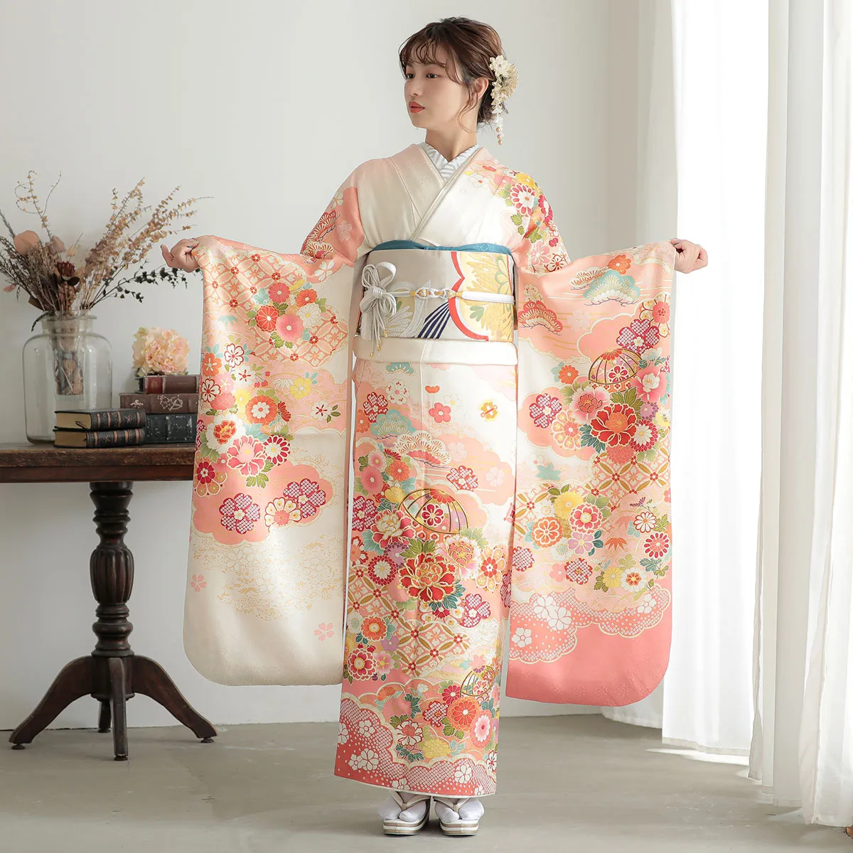 r1532白×ピンク 雲取 花と鞠 宝尽くし☆(絹)