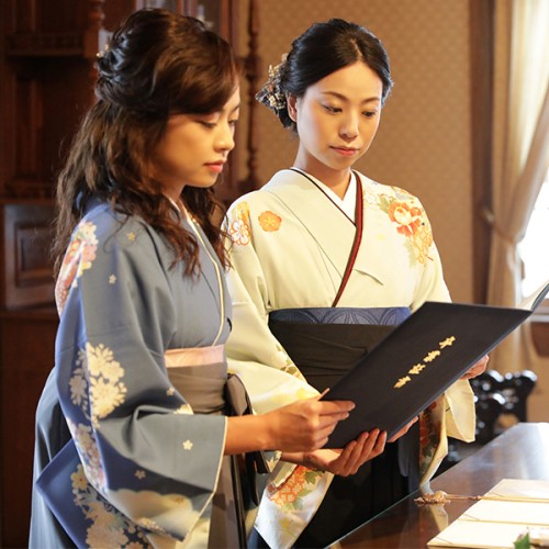 卒業式の先生の服装