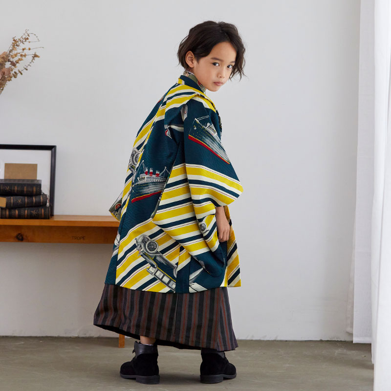 by034　モダンアンテナ【五歳】深緑×黄ストライプ　飛行機と車と船