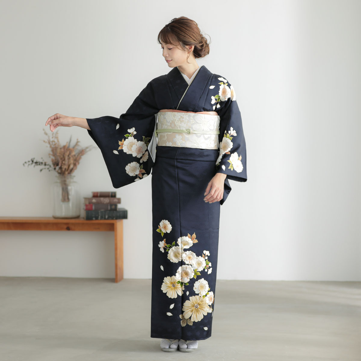 h1309　濃紺　桜に菊